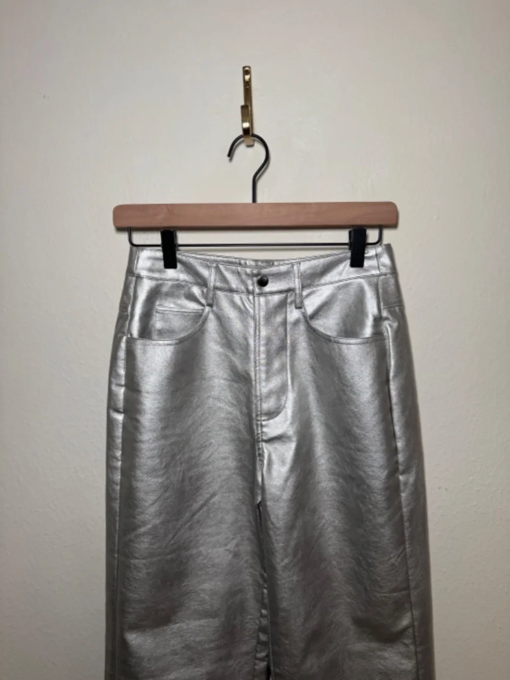 WAYF Metallic Silver Pants Women’s XS High Rise Wide Leg Faux Leather Y2K Disco